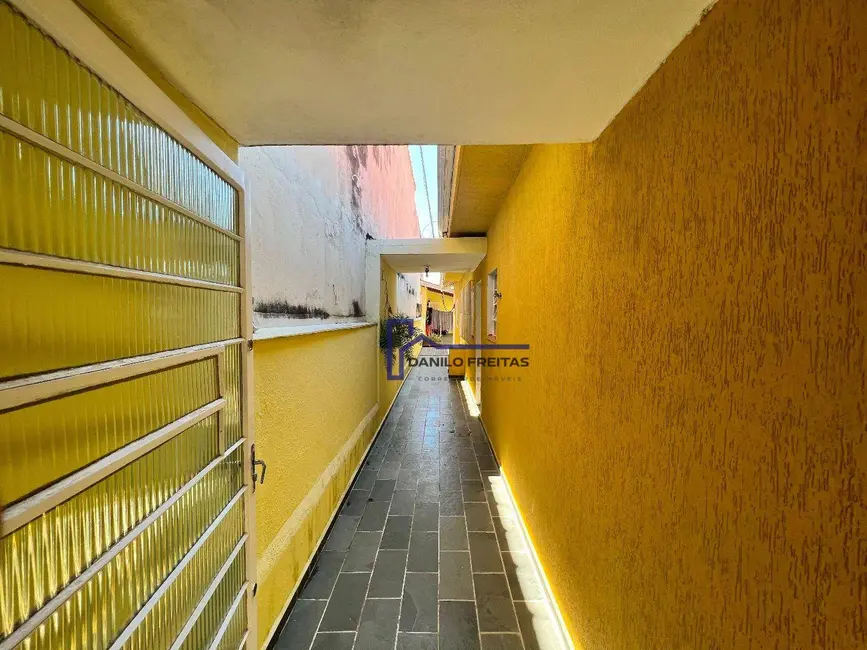 Foto 3 de Casa com 2 quartos à venda, 150m2 em Atibaia - SP