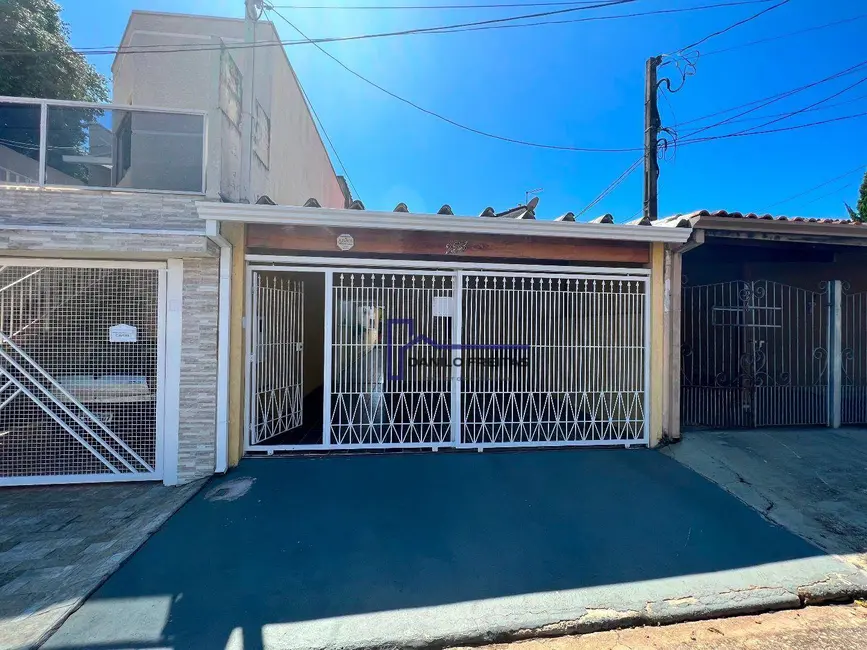 Foto 2 de Casa com 2 quartos à venda, 150m2 em Atibaia - SP