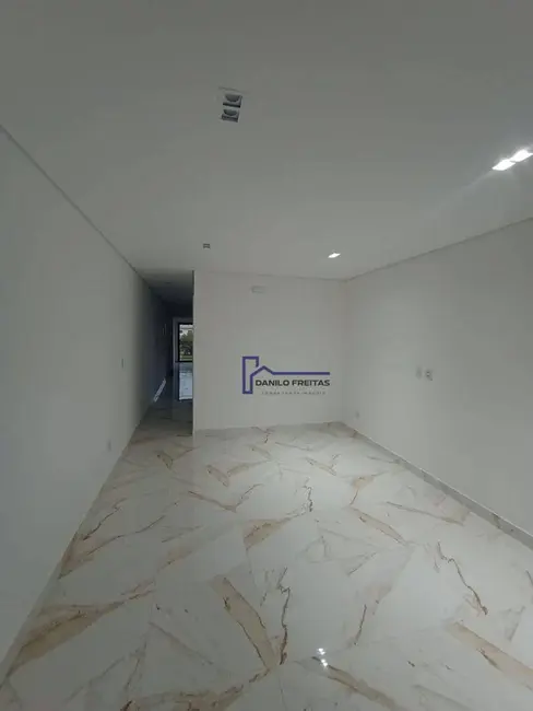 Foto 3 de Casa com 3 quartos à venda, 200m2 em Jardim do Lago, Atibaia - SP