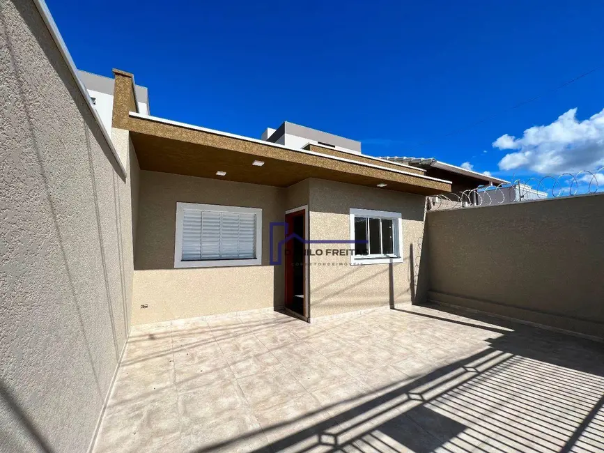 Foto 2 de Casa com 3 quartos à venda, 175m2 em Atibaia - SP