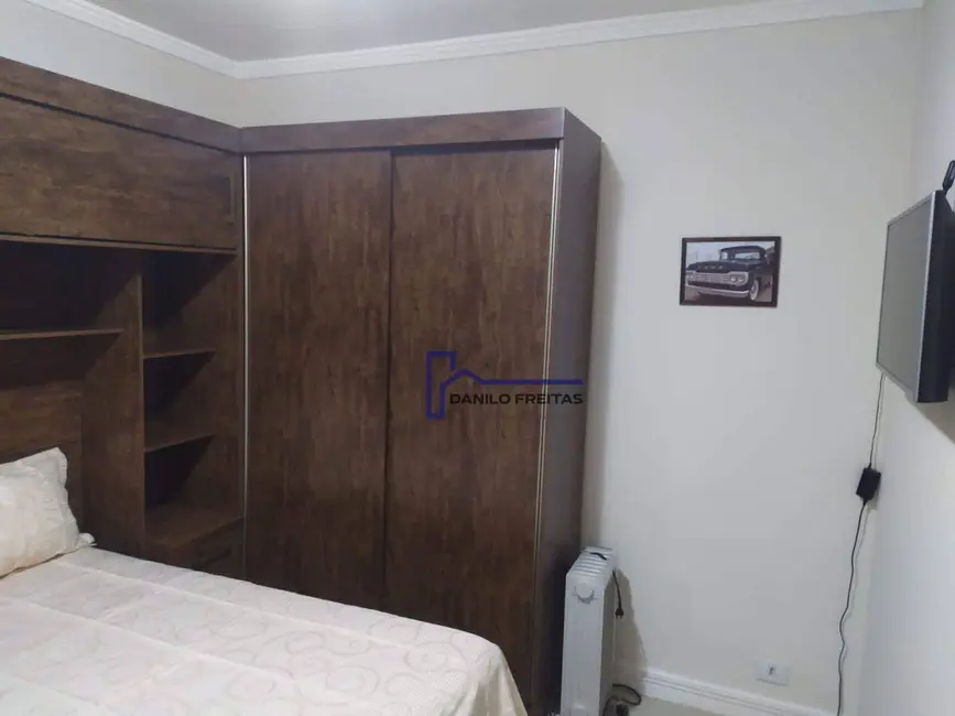 Foto 8 de Casa com 2 quartos à venda, 175m2 em Nova Cerejeira, Atibaia - SP