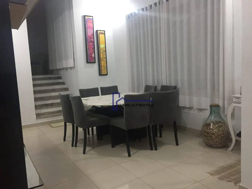 Foto 5 de Casa com 3 quartos à venda, 325m2 em Jardim do Lago, Atibaia - SP