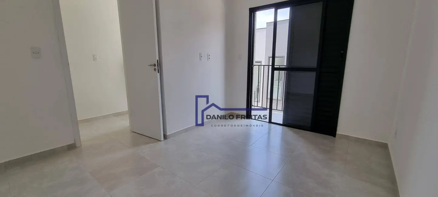 Foto 4 de Casa de Condomínio com 2 quartos à venda, 80m2 em Jardim Santo Antônio, Atibaia - SP