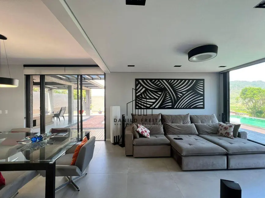 Foto 2 de Casa de Condomínio com 3 quartos à venda, 677m2 em Cidade Satélite, Atibaia - SP