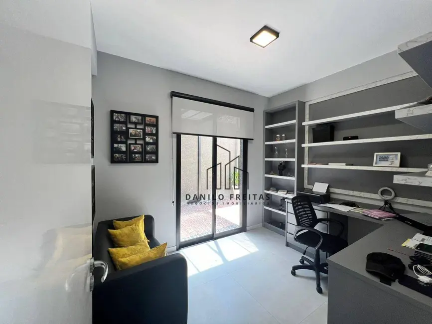 Foto 3 de Casa de Condomínio com 3 quartos à venda, 677m2 em Cidade Satélite, Atibaia - SP