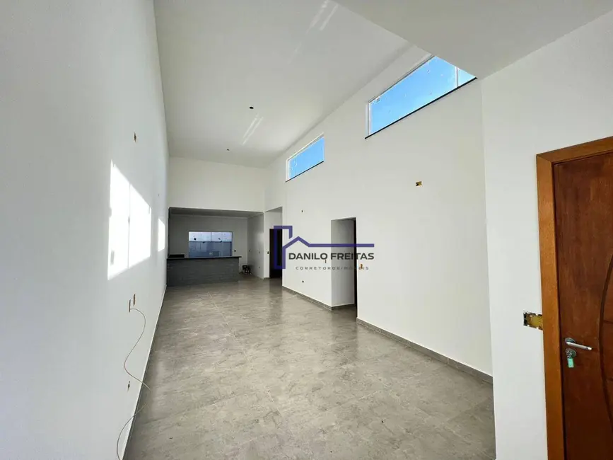 Casa com 3 quartos à venda, 175m2 em Atibaia - SP - imagem 3 Foto 3 de Casa com 3 quartos à venda, 175m2 em Atibaia - SP