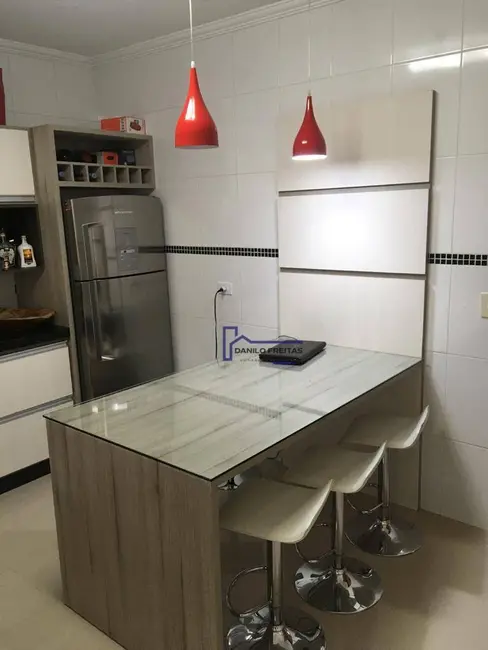 Foto 4 de Casa de Condomínio com 2 quartos à venda, 180m2 em Vila dos Netos, Atibaia - SP