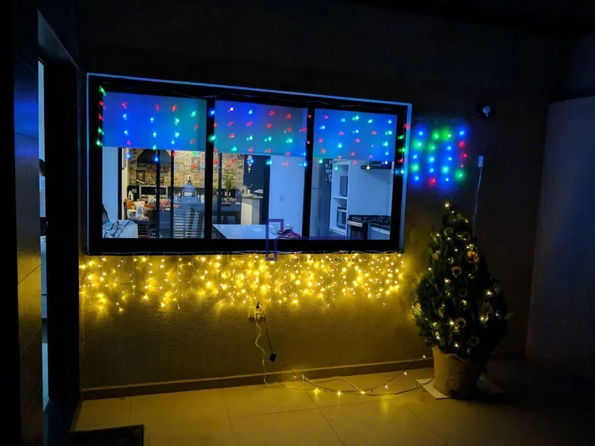 Foto 3 de Casa com 3 quartos à venda, 175m2 em Atibaia - SP