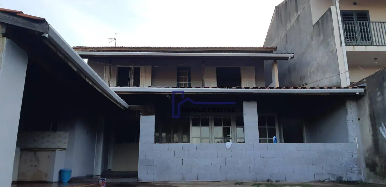 Foto 3 de Casa com 3 quartos à venda, 300m2 em Jardim das Cerejeiras, Atibaia - SP