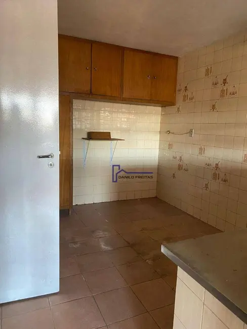 Foto 6 de Casa com 3 quartos à venda, 300m2 em Jardim das Cerejeiras, Atibaia - SP
