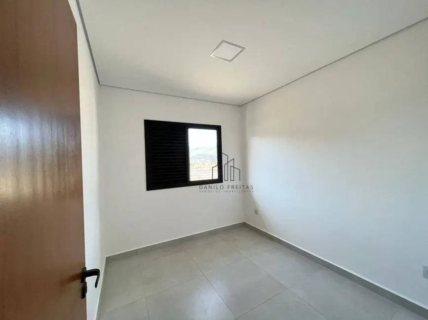 Foto 5 de Casa com 3 quartos à venda, 150m2 em Jardim Maristela, Atibaia - SP