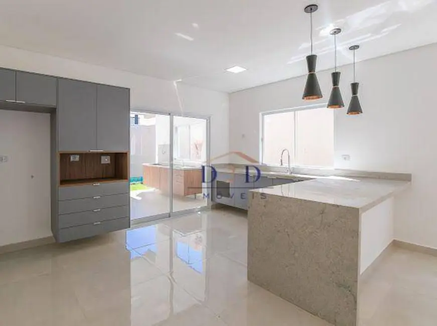 Foto 5 de Casa com 3 quartos à venda, 180m2 em Vila Petrópolis, Atibaia - SP