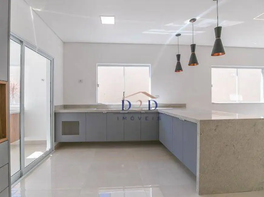 Foto 6 de Casa com 3 quartos à venda, 180m2 em Vila Petrópolis, Atibaia - SP