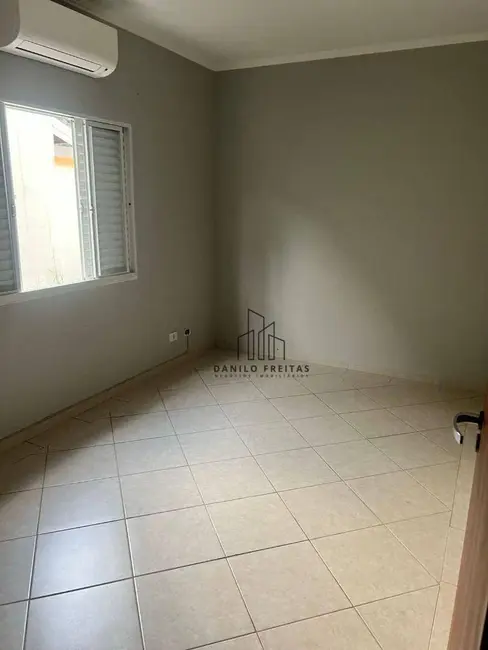 Casa de Condomínio com 3 quartos à venda, 385m2 em Jardim Paulista, Atibaia - SP - imagem 5 Foto 5 de Casa de Condomínio com 3 quartos à venda, 385m2 em Jardim Paulista, Atibaia - SP