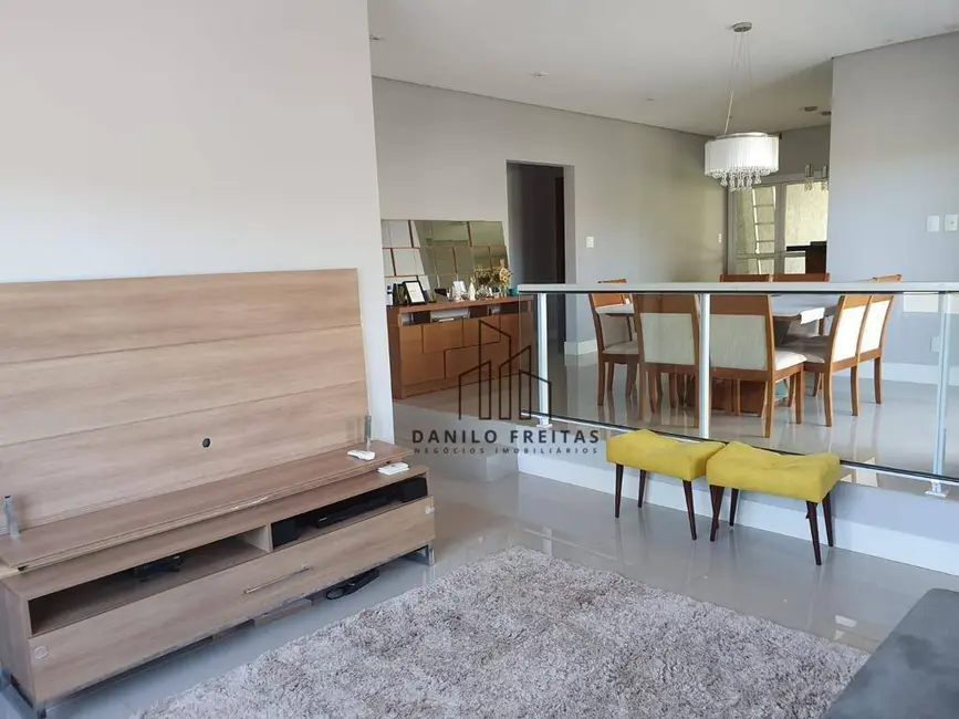 Casa de Condomínio com 3 quartos à venda, 640m2 em Condomínio Parque das Garças II, Atibaia - SP - imagem 9 Foto 9 de Casa de Condomínio com 3 quartos à venda, 640m2 em Condomínio Parque das Garças II, Atibaia - SP