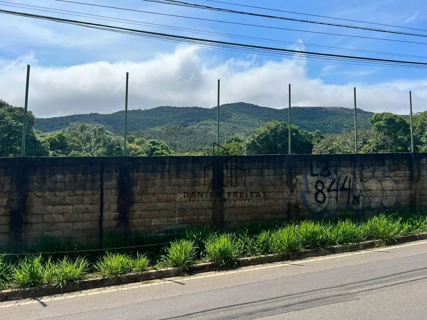 Foto 1 de Terreno / Lote à venda, 643m2 em Jardim Maristela, Atibaia - SP