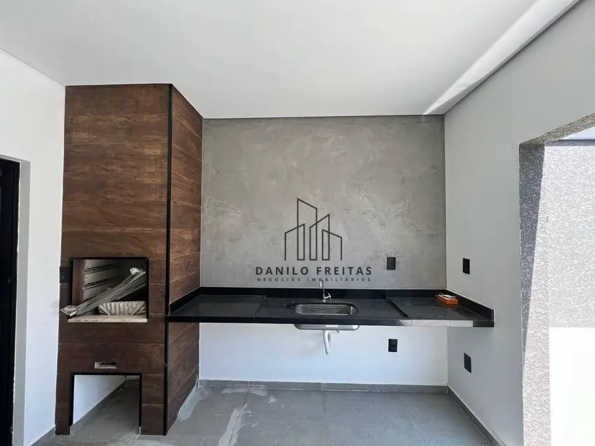 Foto 5 de Casa com 3 quartos à venda, 252m2 em Vila Petrópolis, Atibaia - SP