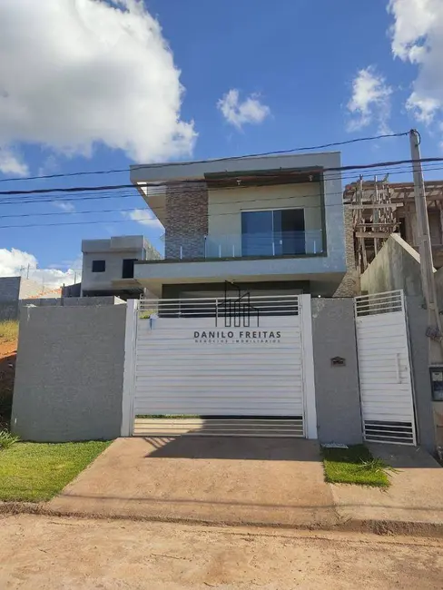 Foto 1 de Casa de Condomínio com 3 quartos à venda, 200m2 em Bom Jesus Dos Perdoes - SP