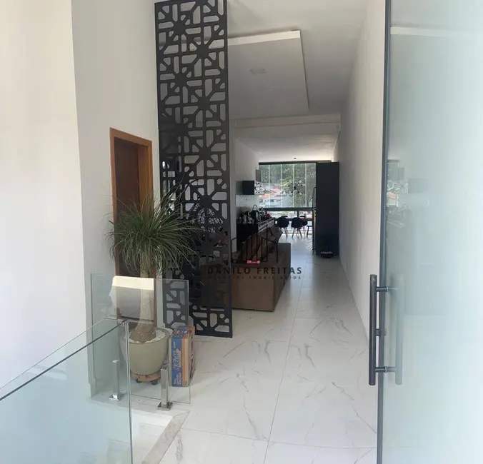 Foto 2 de Casa com 3 quartos à venda, 150m2 em Jardim Maristela, Atibaia - SP