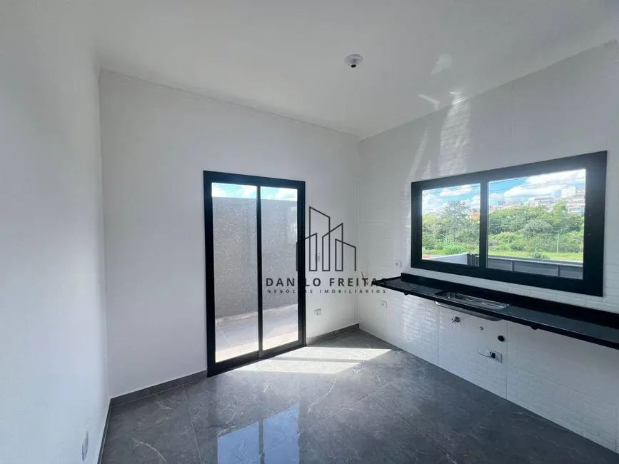 Casa com 3 quartos à venda, 186m2 em Atibaia - SP - imagem 4 Foto 4 de Casa com 3 quartos à venda, 186m2 em Atibaia - SP