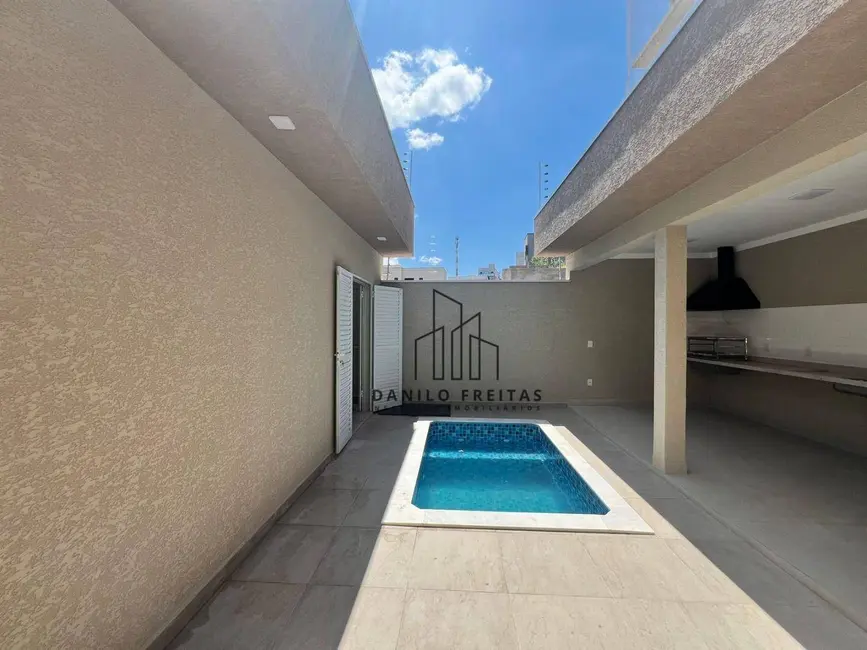 Foto 7 de Casa com 2 quartos à venda, 186m2 em Atibaia - SP