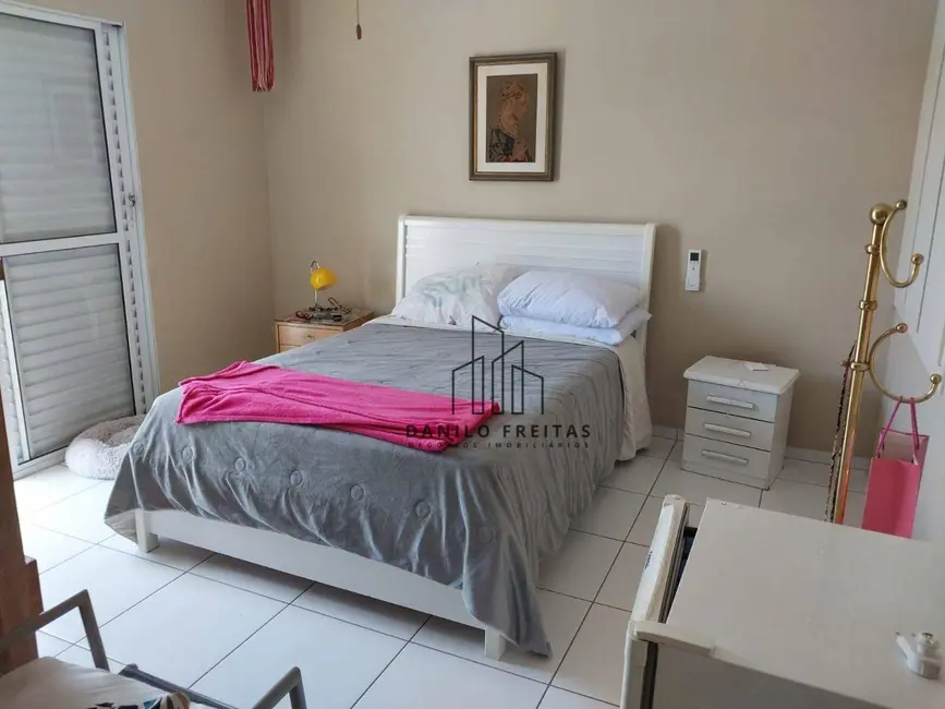 Casa com 3 quartos à venda, 152m2 em Jardim Paulista, Atibaia - SP - imagem 5 Foto 5 de Casa com 3 quartos à venda, 152m2 em Jardim Paulista, Atibaia - SP