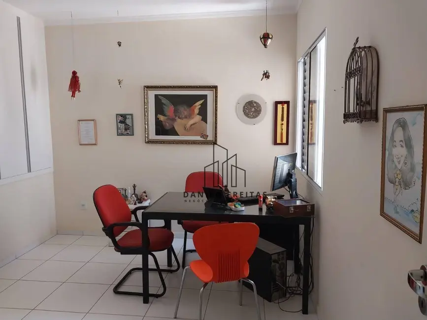 Casa com 3 quartos à venda, 152m2 em Jardim Paulista, Atibaia - SP - imagem 2 Foto 2 de Casa com 3 quartos à venda, 152m2 em Jardim Paulista, Atibaia - SP