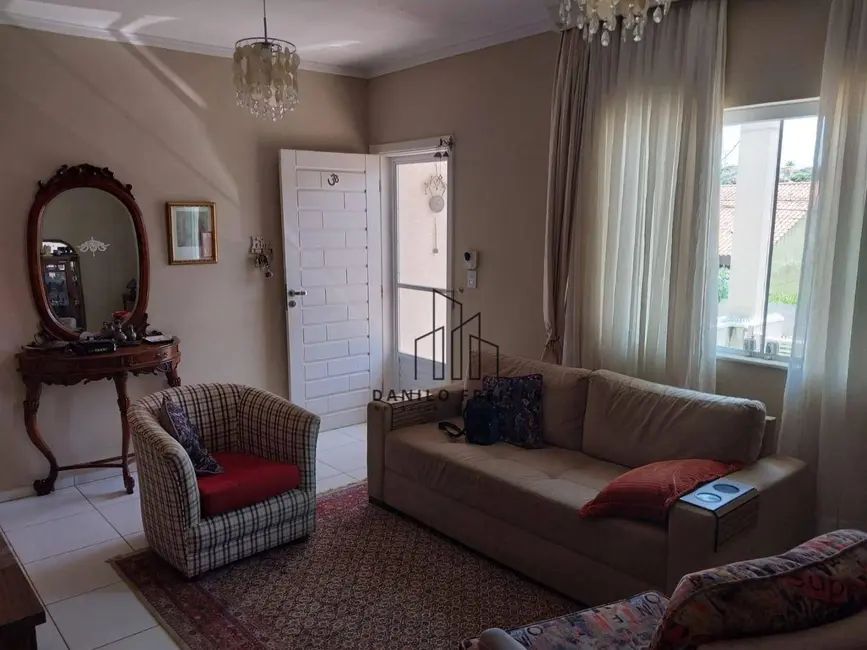 Casa com 3 quartos à venda, 152m2 em Jardim Paulista, Atibaia - SP - imagem 6 Foto 6 de Casa com 3 quartos à venda, 152m2 em Jardim Paulista, Atibaia - SP