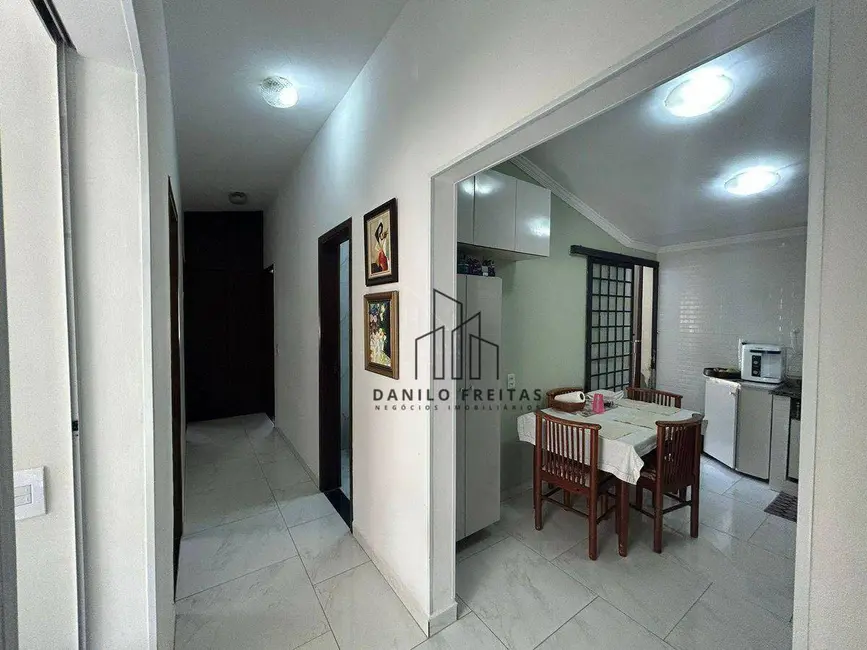 Foto 8 de Casa com 3 quartos à venda, 290m2 em Vila Helena, Atibaia - SP