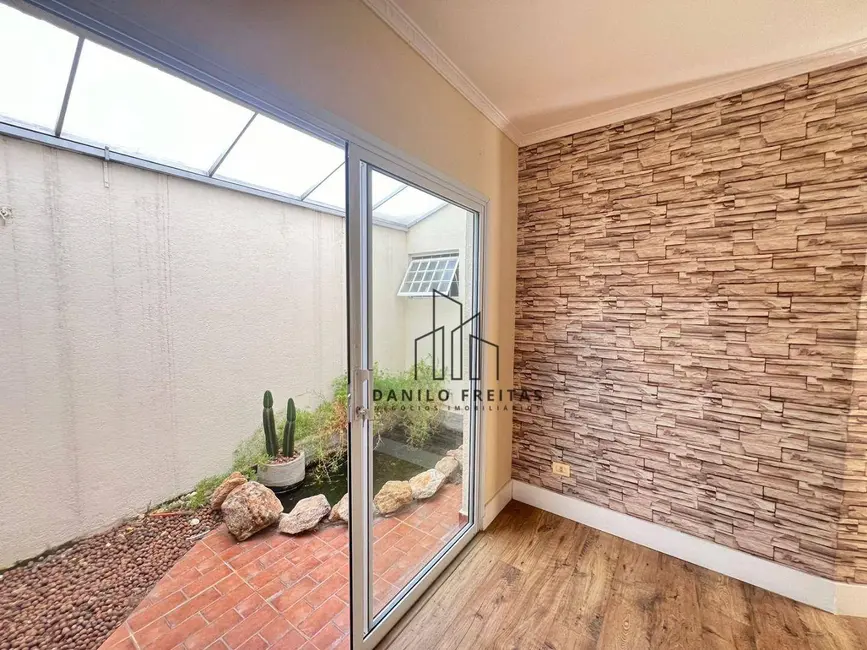 Foto 4 de Casa com 3 quartos à venda, 500m2 em Vila Petrópolis, Atibaia - SP