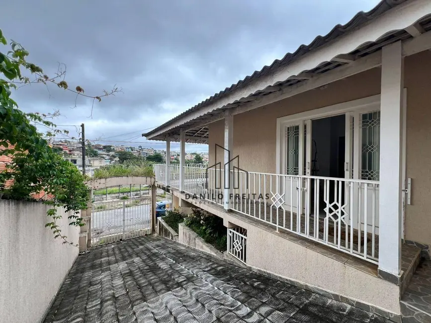 Foto 1 de Casa com 2 quartos à venda, 300m2 em Jardim Maristela, Atibaia - SP