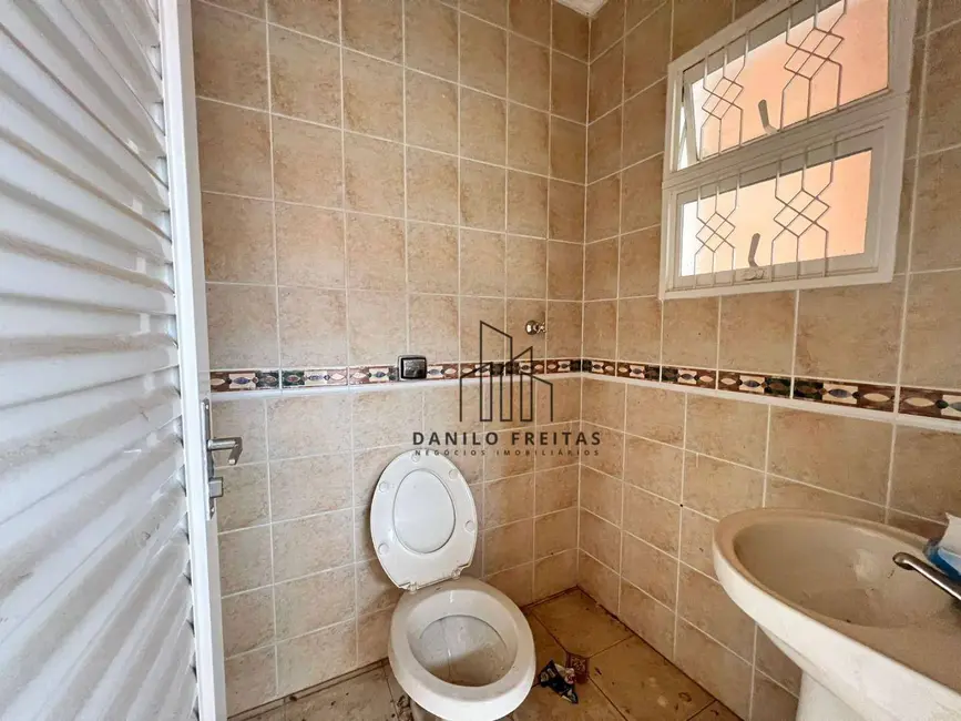 Foto 4 de Casa com 2 quartos à venda, 300m2 em Jardim Maristela, Atibaia - SP