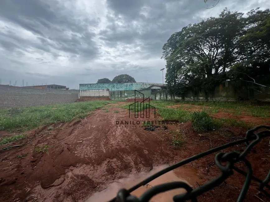 Foto 1 de Terreno / Lote à venda, 570m2 em Vila Santista, Atibaia - SP