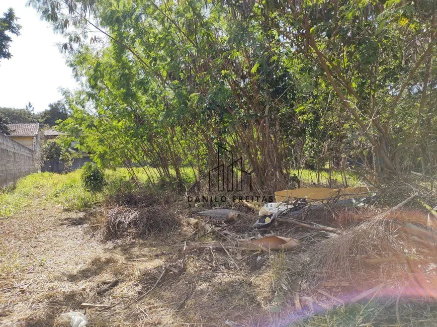Foto 1 de Terreno / Lote à venda, 760m2 em Atibaia - SP