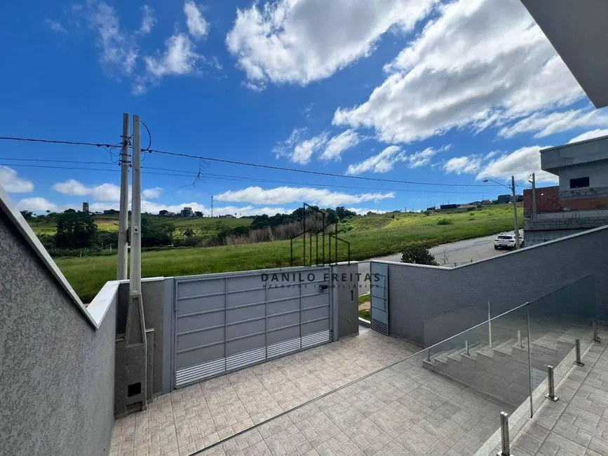 Casa com 3 quartos à venda, 175m2 em Atibaia - SP - imagem 4 Foto 4 de Casa com 3 quartos à venda, 175m2 em Atibaia - SP