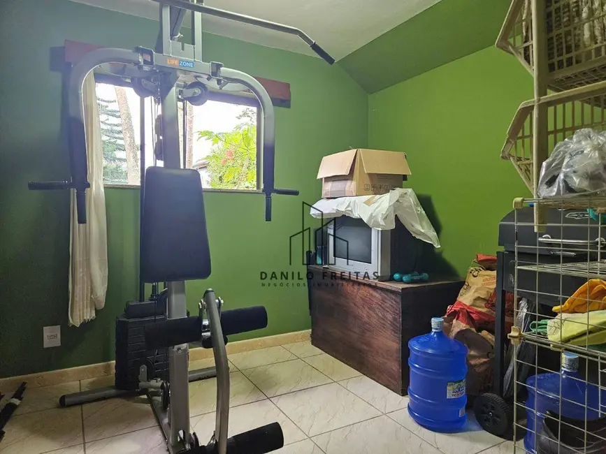 Casa com 3 quartos à venda, 1118m2 em Jardim Tapajós, Atibaia - SP - imagem 9 Foto 9 de Casa com 3 quartos à venda, 1118m2 em Jardim Tapajós, Atibaia - SP