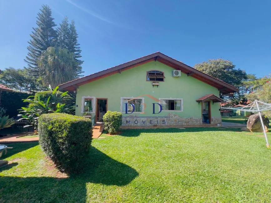 Foto 1 de Casa com 3 quartos à venda, 1118m2 em Jardim Tapajós, Atibaia - SP