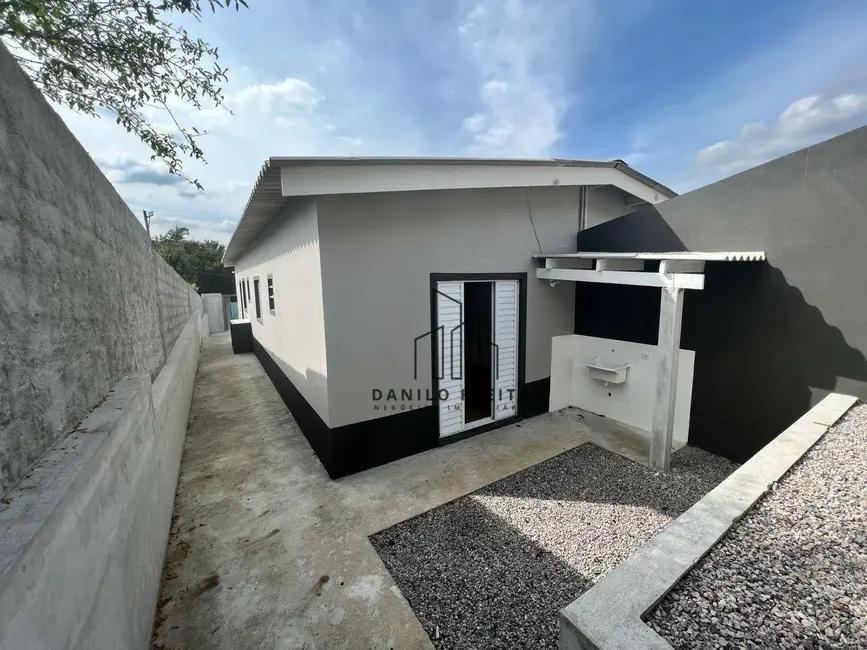 Foto 2 de Casa com 2 quartos à venda, 220m2 em Chácaras Maringá, Atibaia - SP