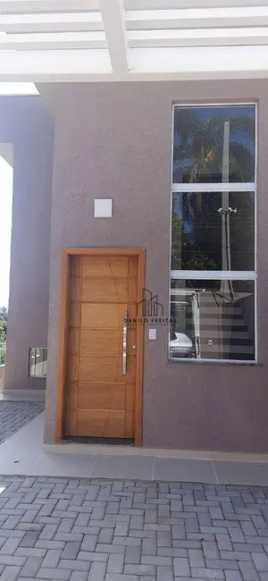 Foto 3 de Casa com 3 quartos à venda, 150m2 em Jardim Tapajós, Atibaia - SP