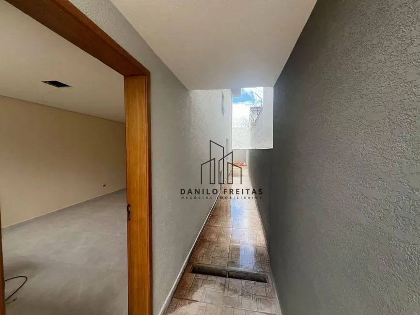 Casa com 2 quartos à venda, 125m2 em Jardim das Palmeiras, Atibaia - SP - imagem 2 Foto 2 de Casa com 2 quartos à venda, 125m2 em Jardim das Palmeiras, Atibaia - SP