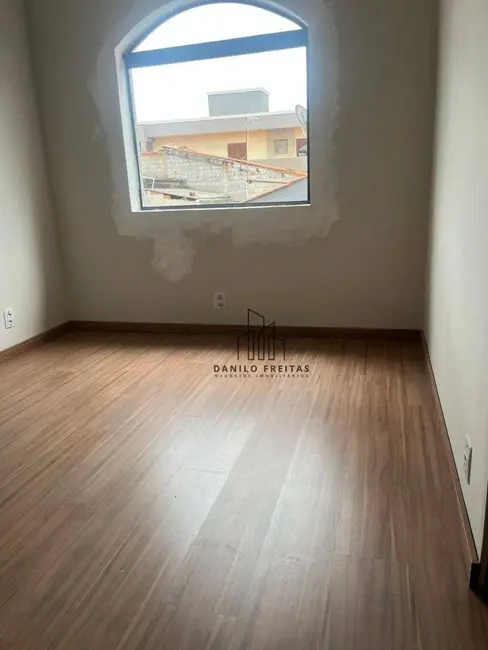 Foto 6 de Casa com 3 quartos à venda, 300m2 em Jardim Imperial, Atibaia - SP