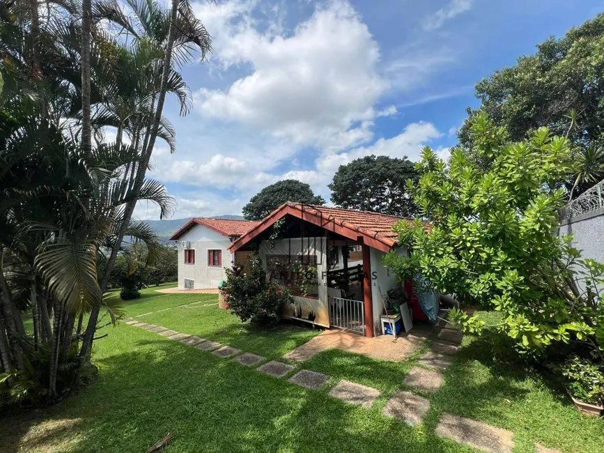 Foto 3 de Chácara com 4 quartos à venda, 2118m2 em Jardim do Lago, Atibaia - SP
