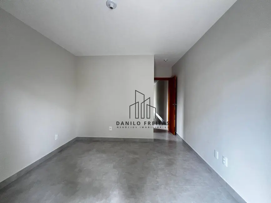 Foto 3 de Casa com 3 quartos à venda, 175m2 em Jardim do Lago, Atibaia - SP