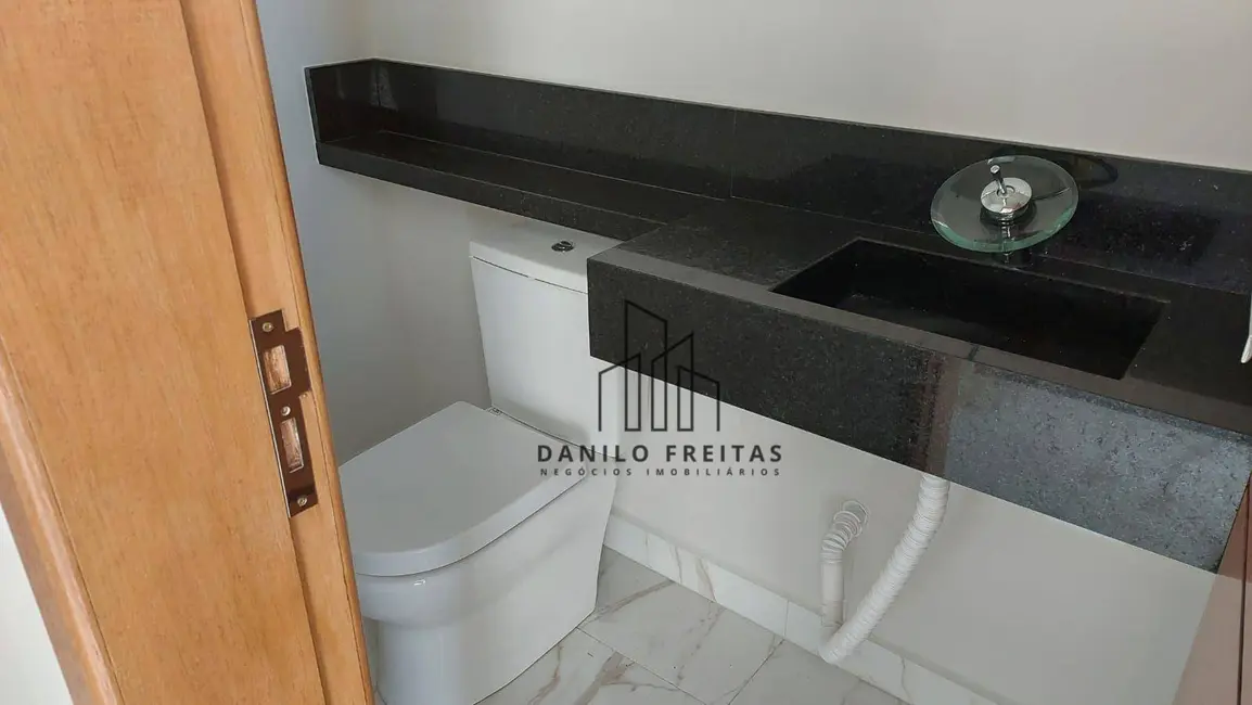 Casa de Condomínio com 3 quartos à venda, 670m2 em Condomínio Residencial Shamballa III, Atibaia - SP - imagem 8 Foto 8 de Casa de Condomínio com 3 quartos à venda, 670m2 em Condomínio Residencial Shamballa III, Atibaia - SP