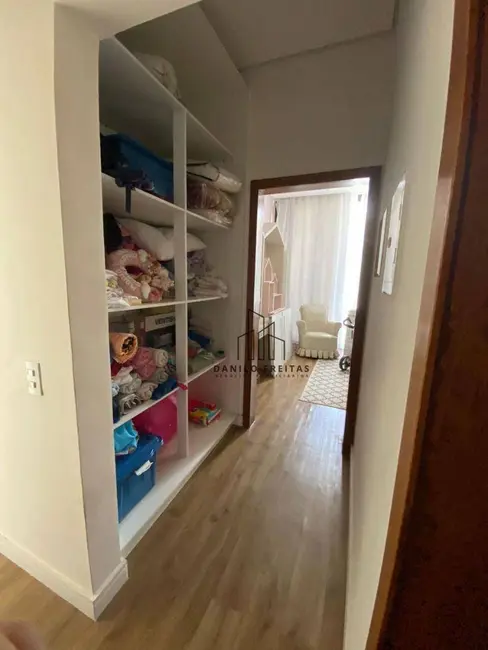 Foto 4 de Casa de Condomínio com 3 quartos à venda, 600m2 em Condominio Quintas da Boa Vista, Atibaia - SP