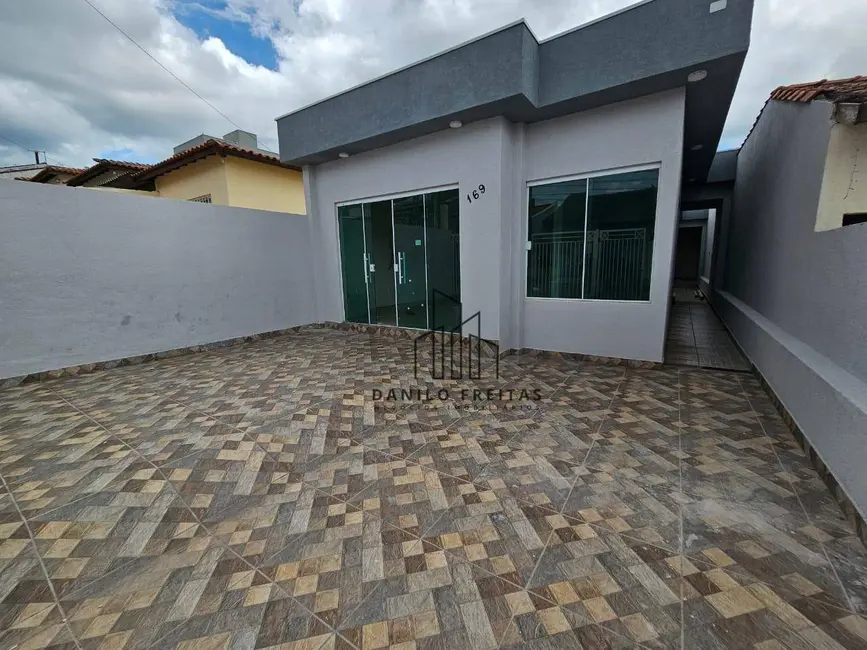 Casa com 2 quartos à venda, 175m2 em Atibaia - SP - imagem 1 Foto 1 de Casa com 2 quartos à venda, 175m2 em Atibaia - SP