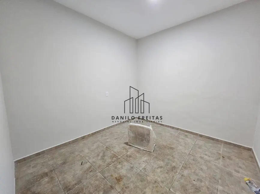 Casa com 2 quartos à venda, 175m2 em Atibaia - SP - imagem 2 Foto 2 de Casa com 2 quartos à venda, 175m2 em Atibaia - SP