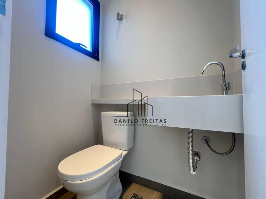 Casa de Condomínio com 3 quartos à venda, 253m2 em Atibaia - SP - imagem 6 Foto 6 de Casa de Condomínio com 3 quartos à venda, 253m2 em Atibaia - SP