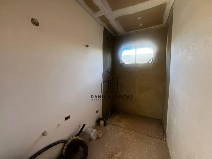 Foto 3 de Casa com 3 quartos à venda, 384m2 em Atibaia - SP