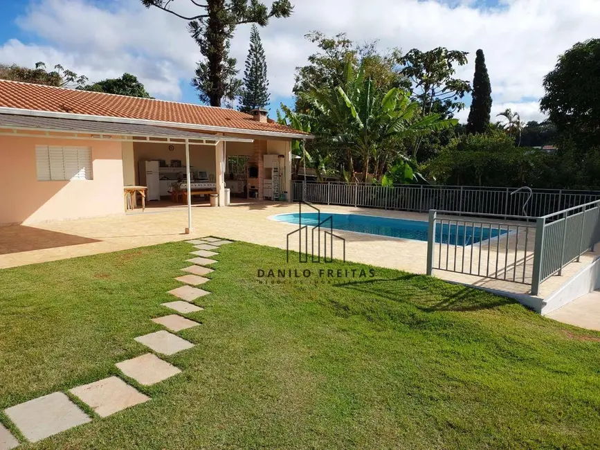 Foto 3 de Chácara com 5 quartos à venda, 1000m2 em Jardim Estância Brasil, Atibaia - SP